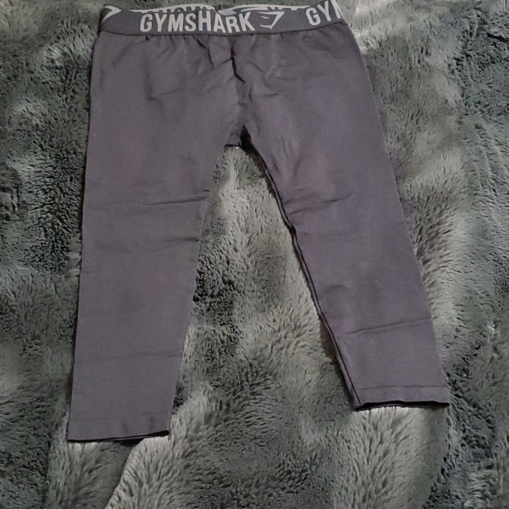 Gymshark cropped running leggings - medium